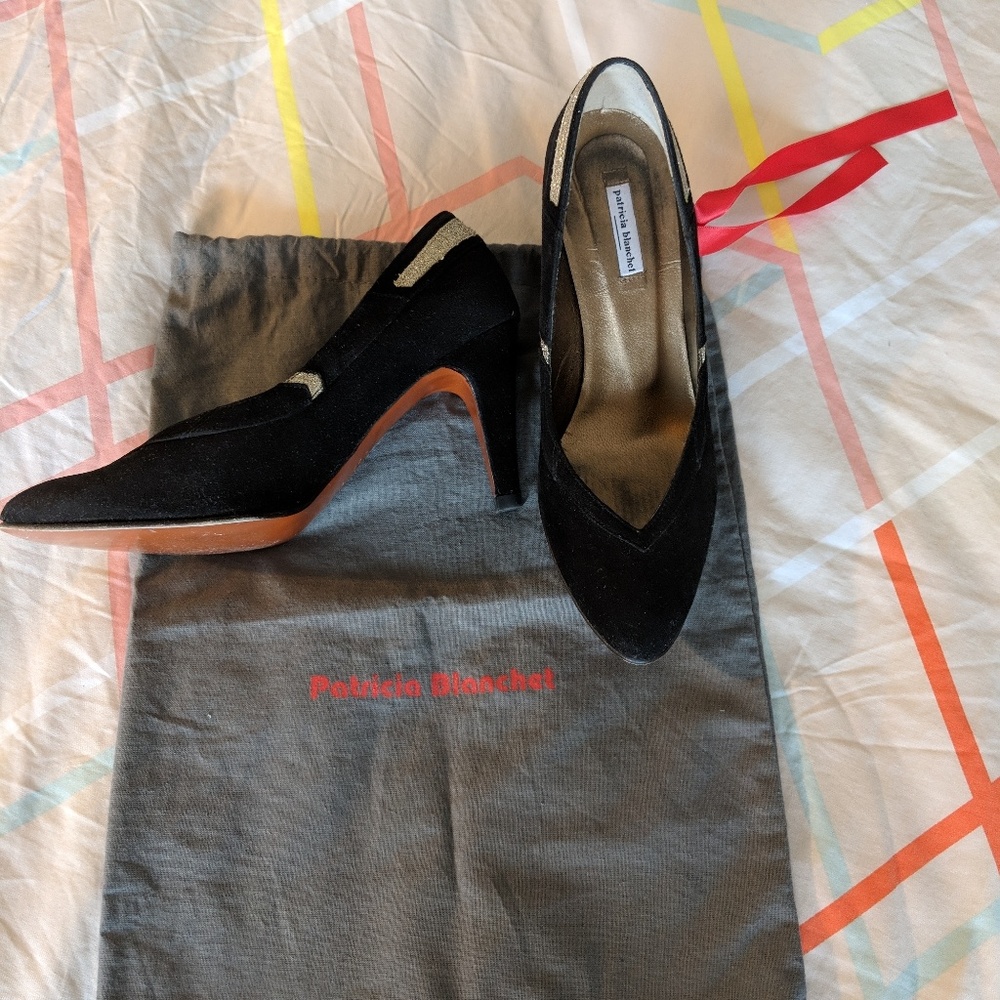 Patricia blanchet black suede and gold pump heels